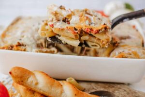 Read more about the article Baked Penne Pasta Recipes: Cheesy, Comforting & Easy Dinners