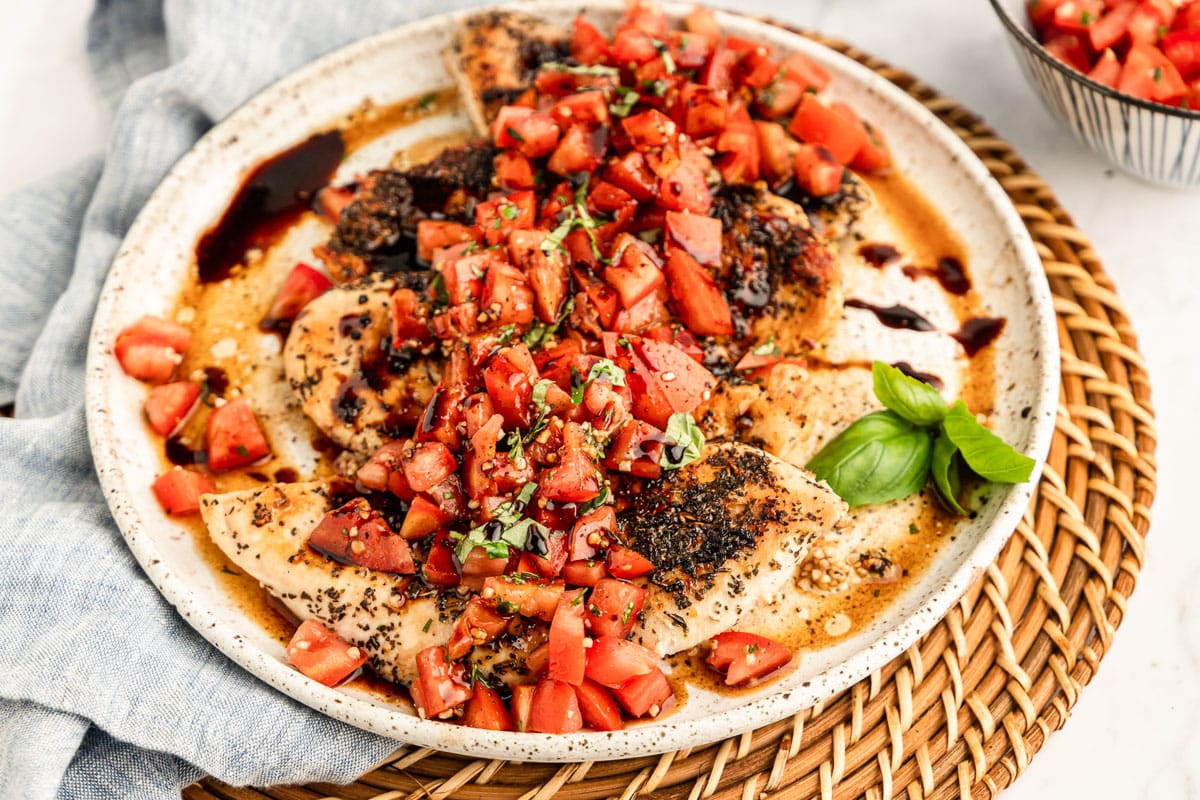Read more about the article Chicken and Bruschetta Recipe: Fresh, Easy & Flavorful Dinner