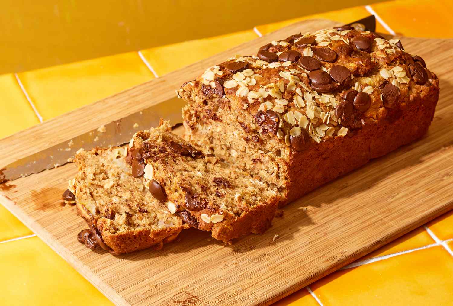You are currently viewing Oatmeal Banana Bread Recipe: Healthy, Moist & Easy to Make